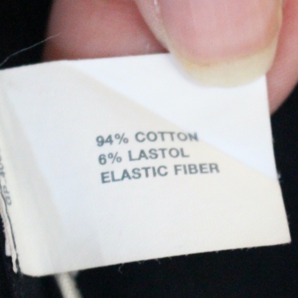 Gap, no buttons on the collar, button down shirt - Picture 8 of 9